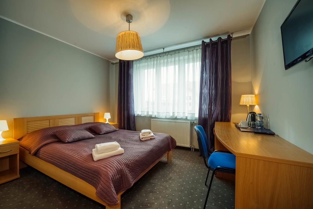 Hotel Dom Polonii Ostróda Exteriör bild